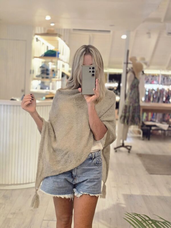 Poncho matilde mohair arena