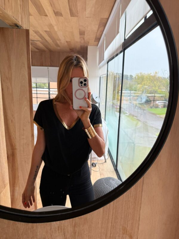 Remera golden black - Imagen 4