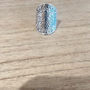 Anillo Astrid